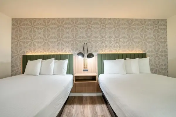 La Casa Inn 10